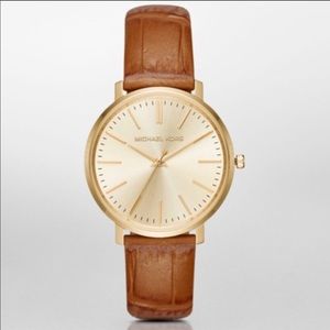 BRAND NEW Michael Kors Leather Strap Watch!